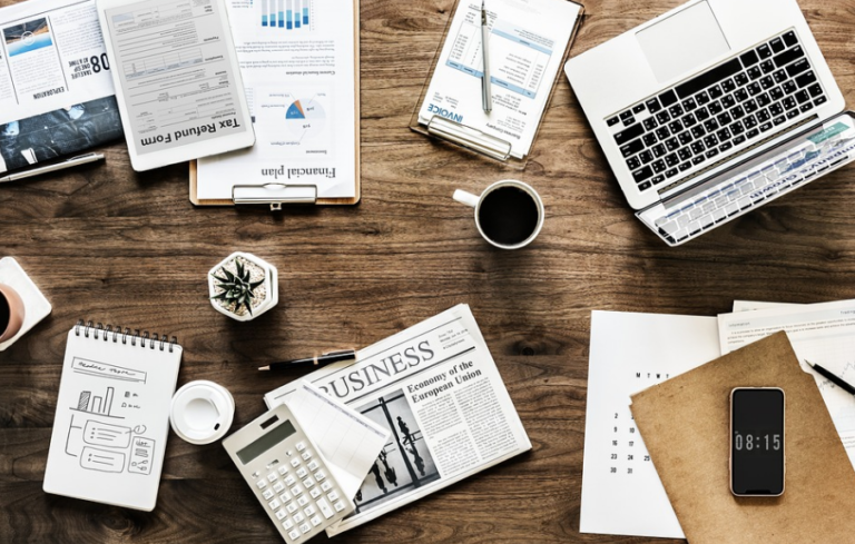 The Pros and Cons of Different Types of Life Insurance Policies